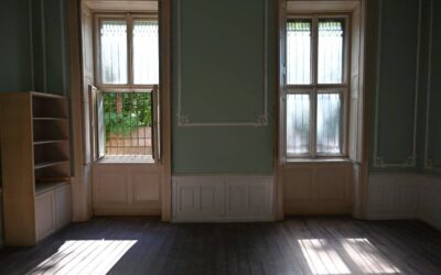 Könyvkritika az Élet és Irodalomban